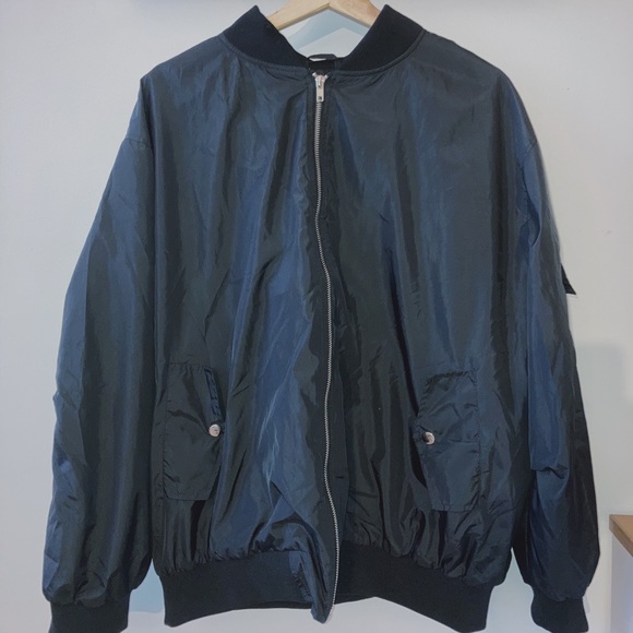 Urban Outfitters Black Bomber Jacket - Picture 3 of 3